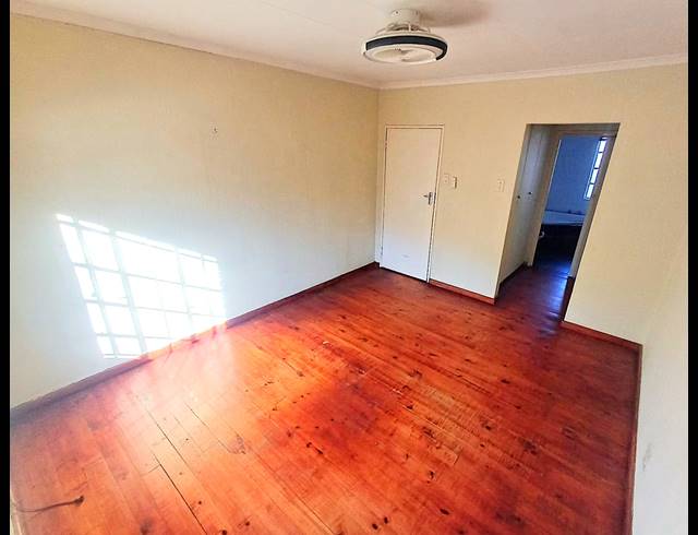 2 BEDROOM TOWNHOUSE FOR SALE IN CLUBVIEW